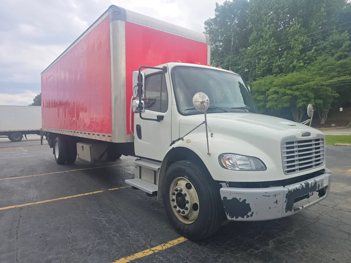 2019 Freightliner M2 106 in Doraville, GA — photo 3