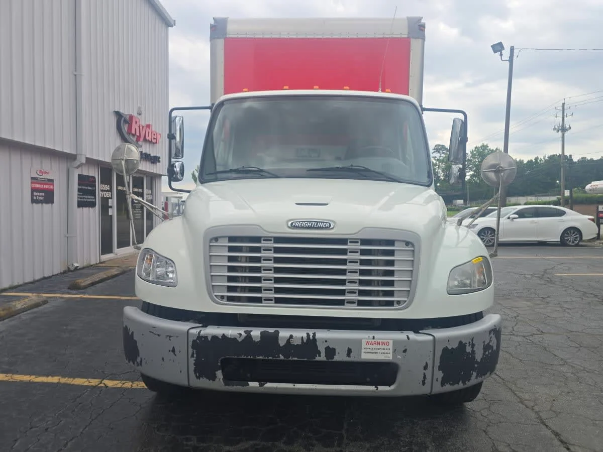 2019 Freightliner M2 106 in Doraville, GA — photo 2