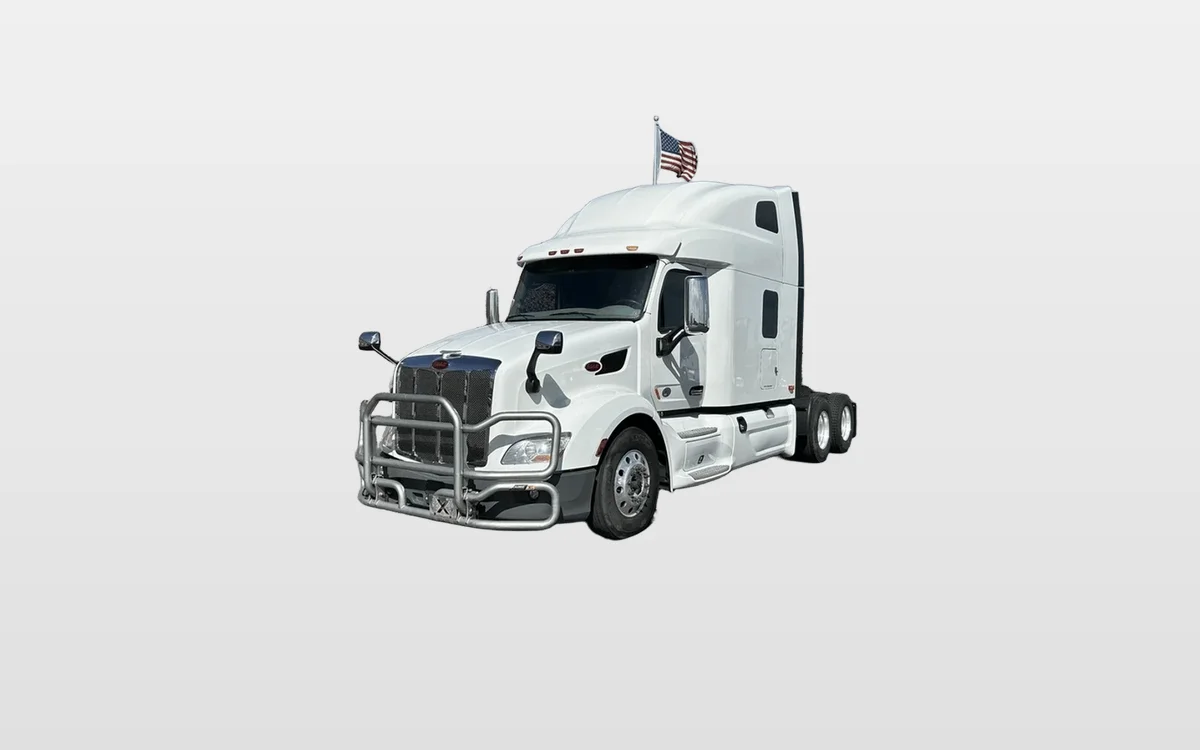 2022 Peterbilt 579 - image 1