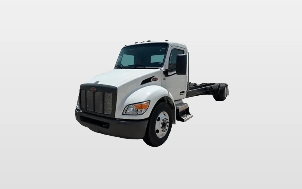 2025 Peterbilt 536 - image 1