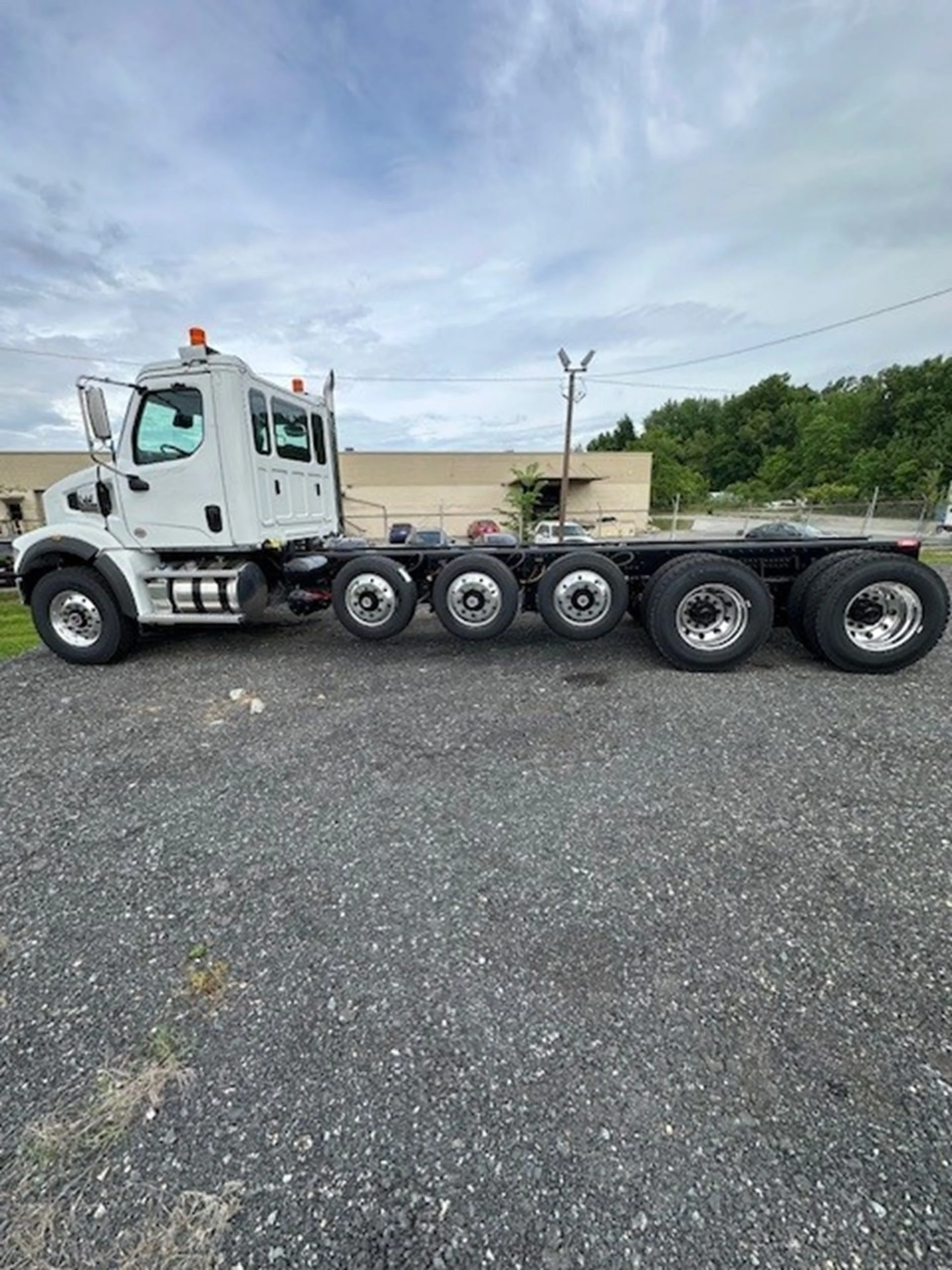 2026 Western Star 47X in Charlotte, NC — photo 2