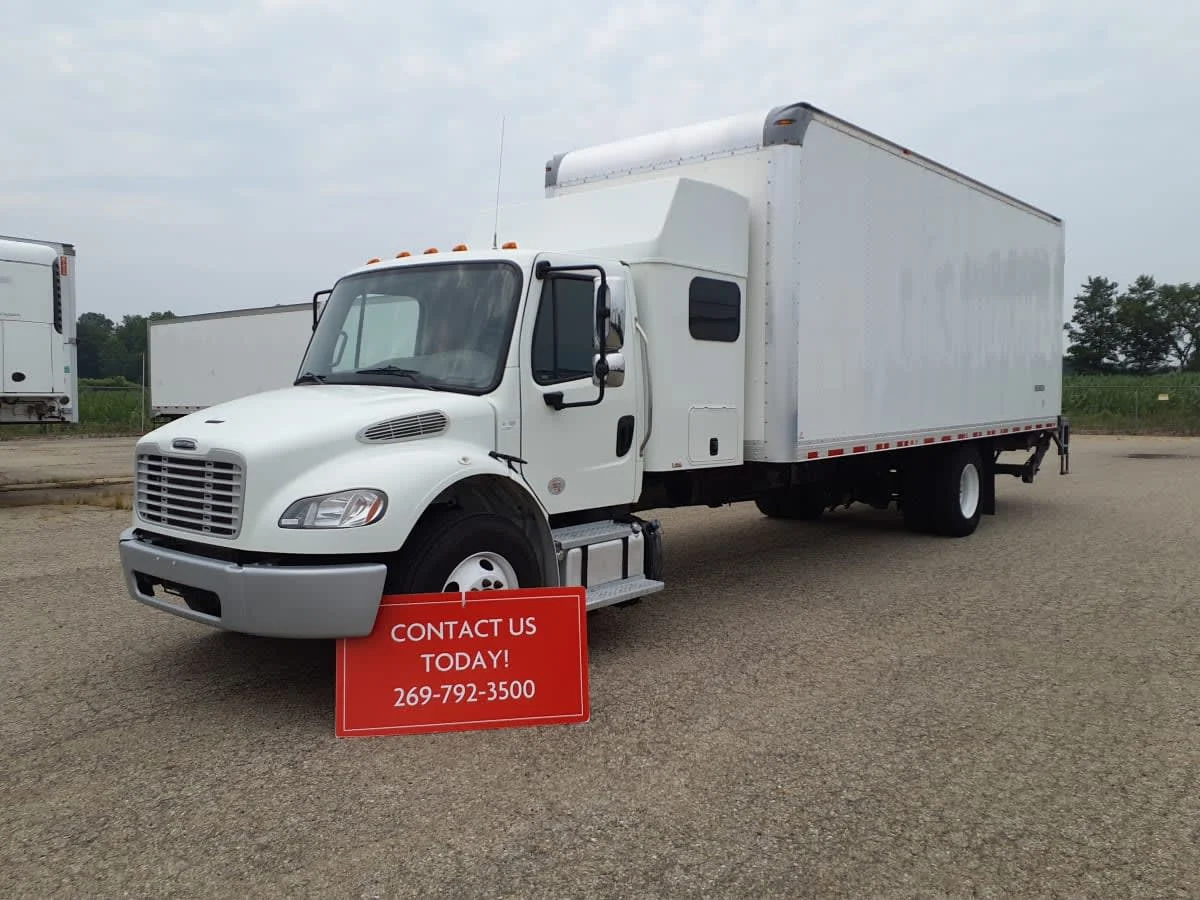 2023 Freightliner M2 106