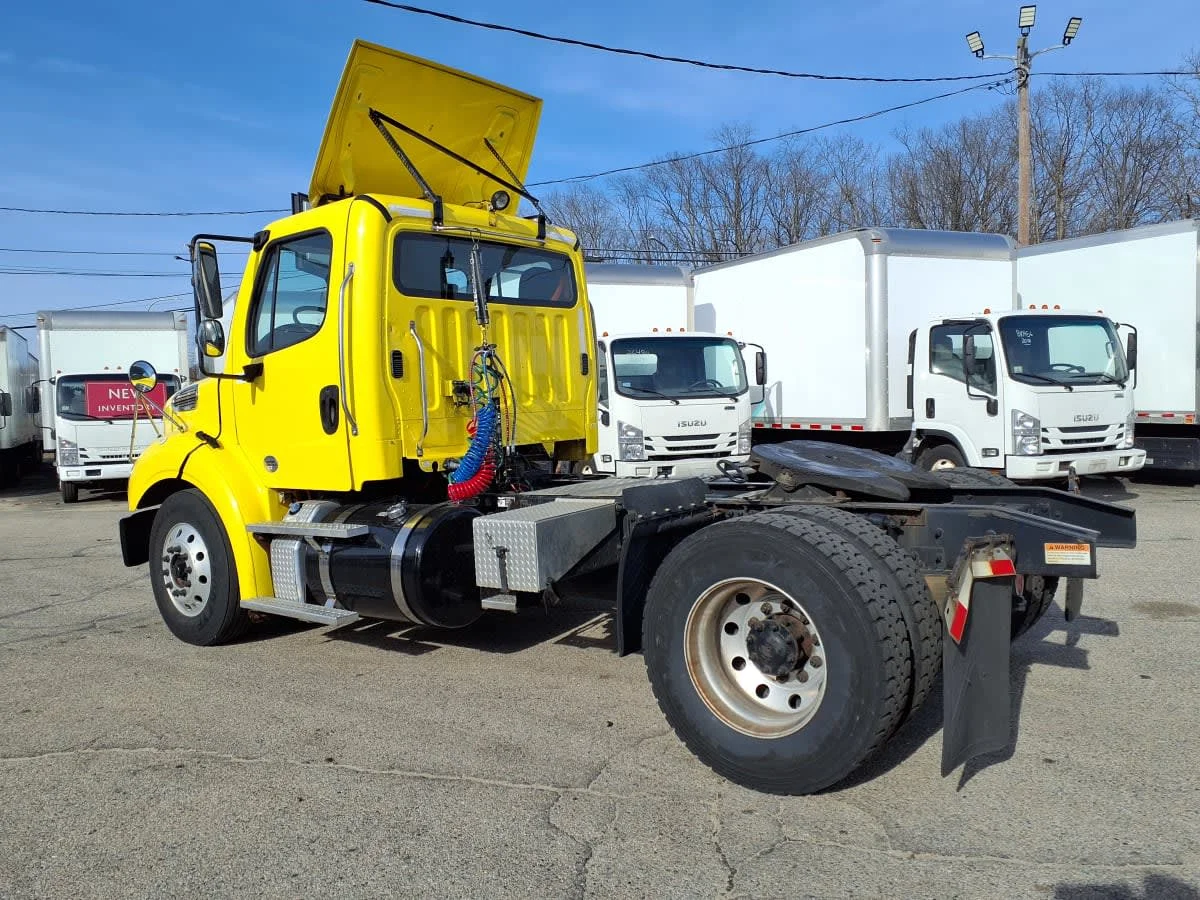 2019 Freightliner M2 112 - image 6