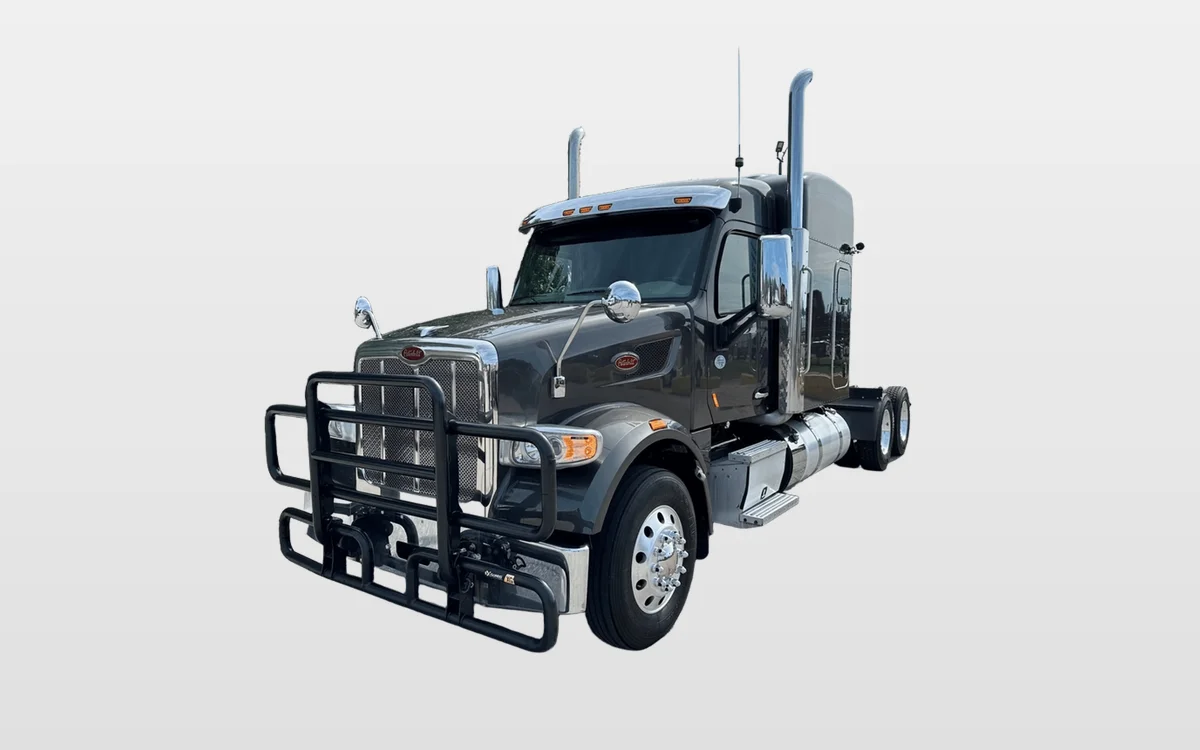 2022 PETERBILT 567 - image 1