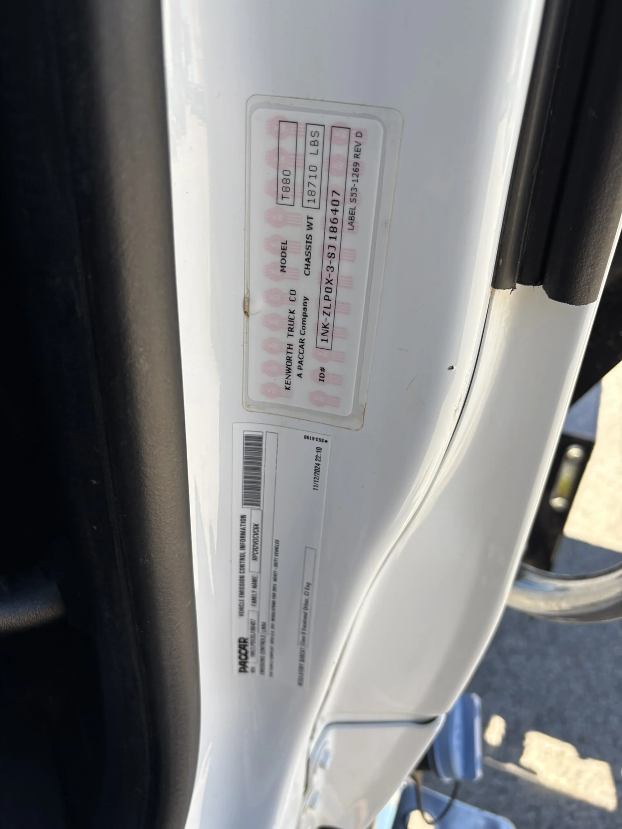 2025 Kenworth T880 in West Michigan International, MI — photo 24