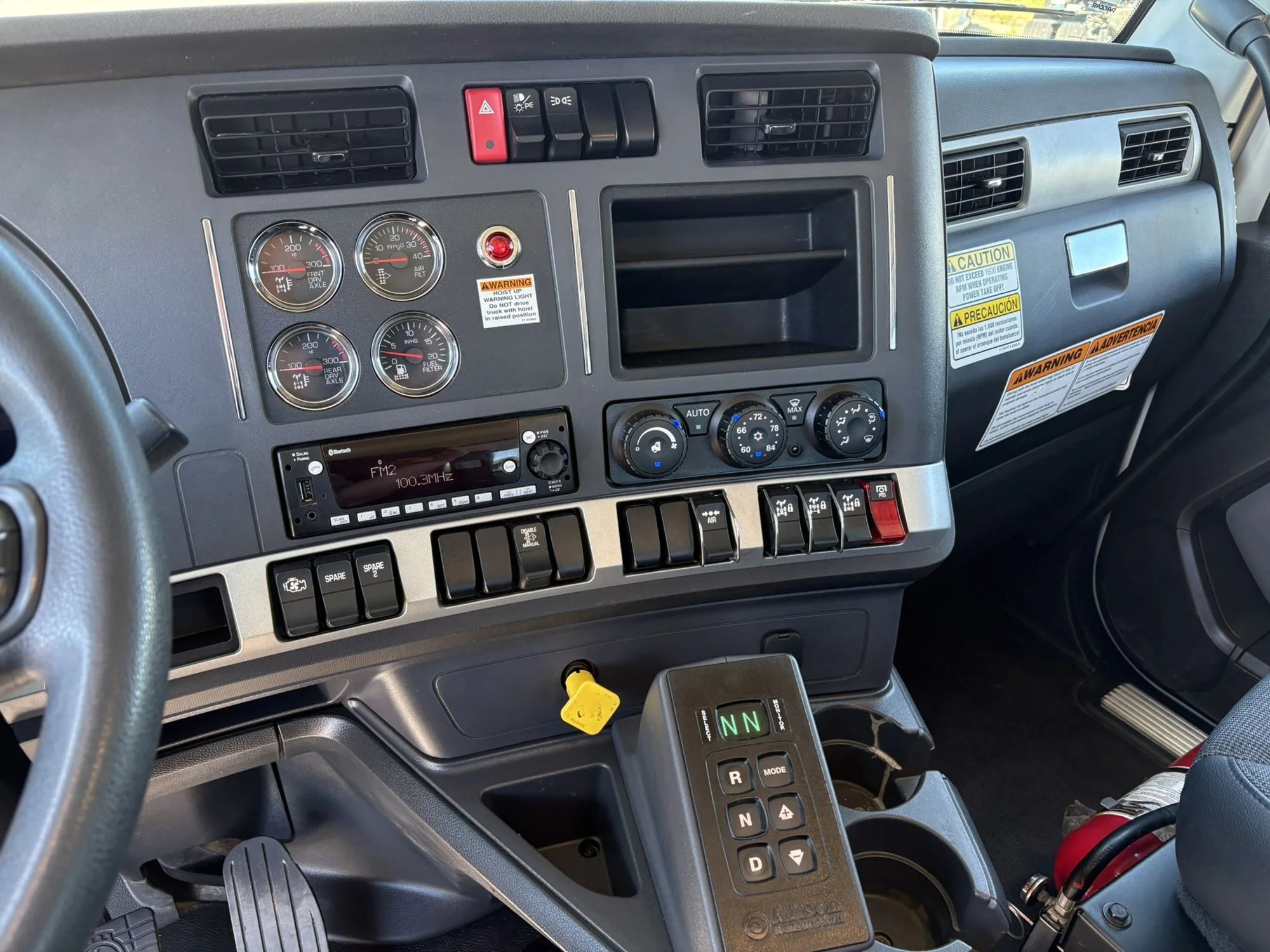 2025 Kenworth T880 in West Michigan International, MI — photo 19
