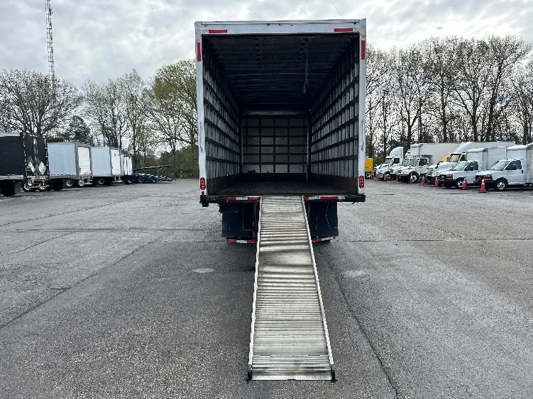 2020 International MV - image 9