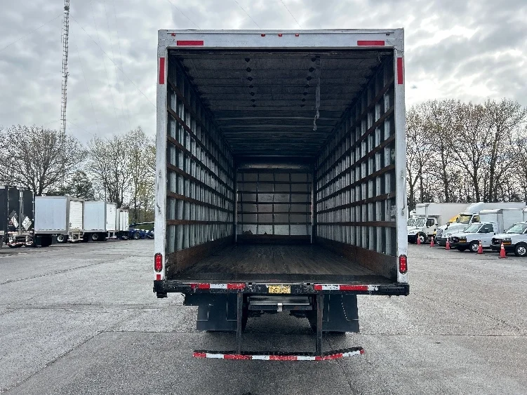 2020 International MV - image 8