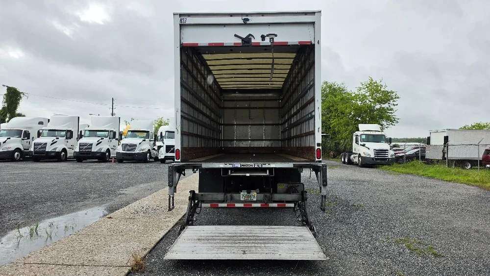 2020 International MV in Ocala, FL — photo 9