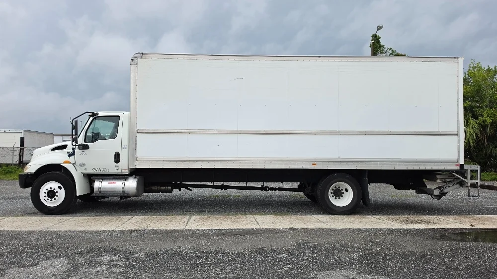 2020 International MV in Ocala, FL — photo 4