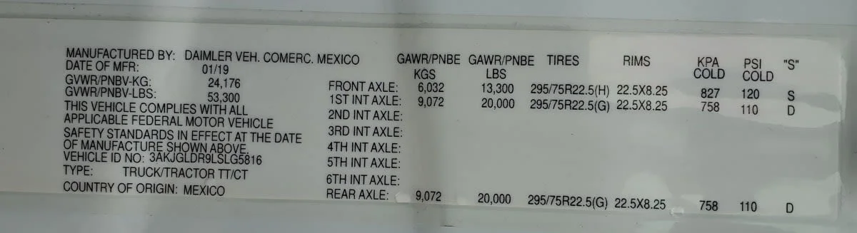 2020 Freightliner Cascadia - image 17