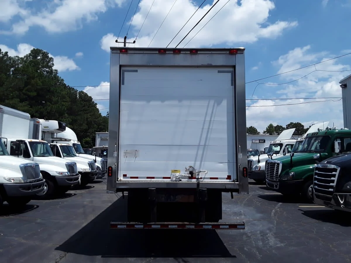2019 Freightliner M2 106 in Doraville, GA — photo 5