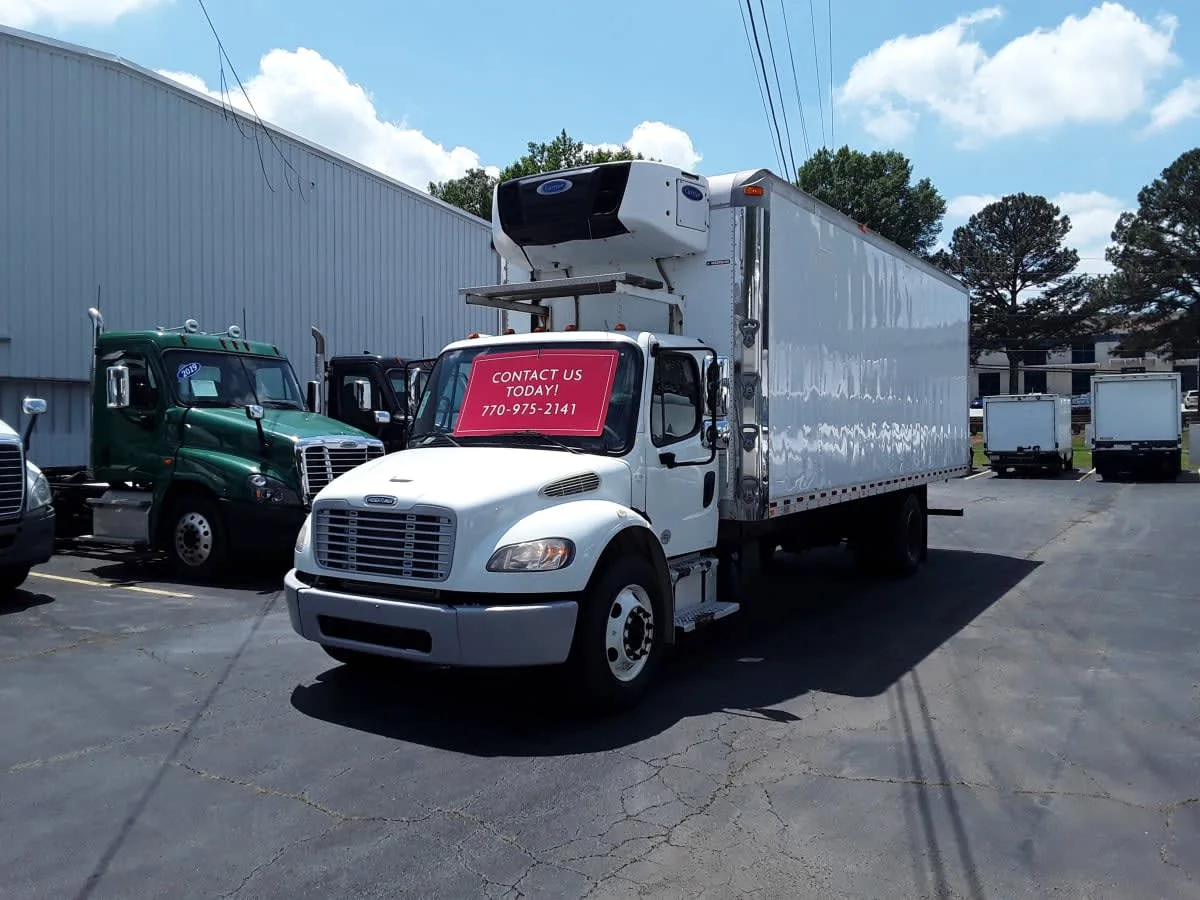 2019 Freightliner M2 106 in Doraville, GA — photo 3