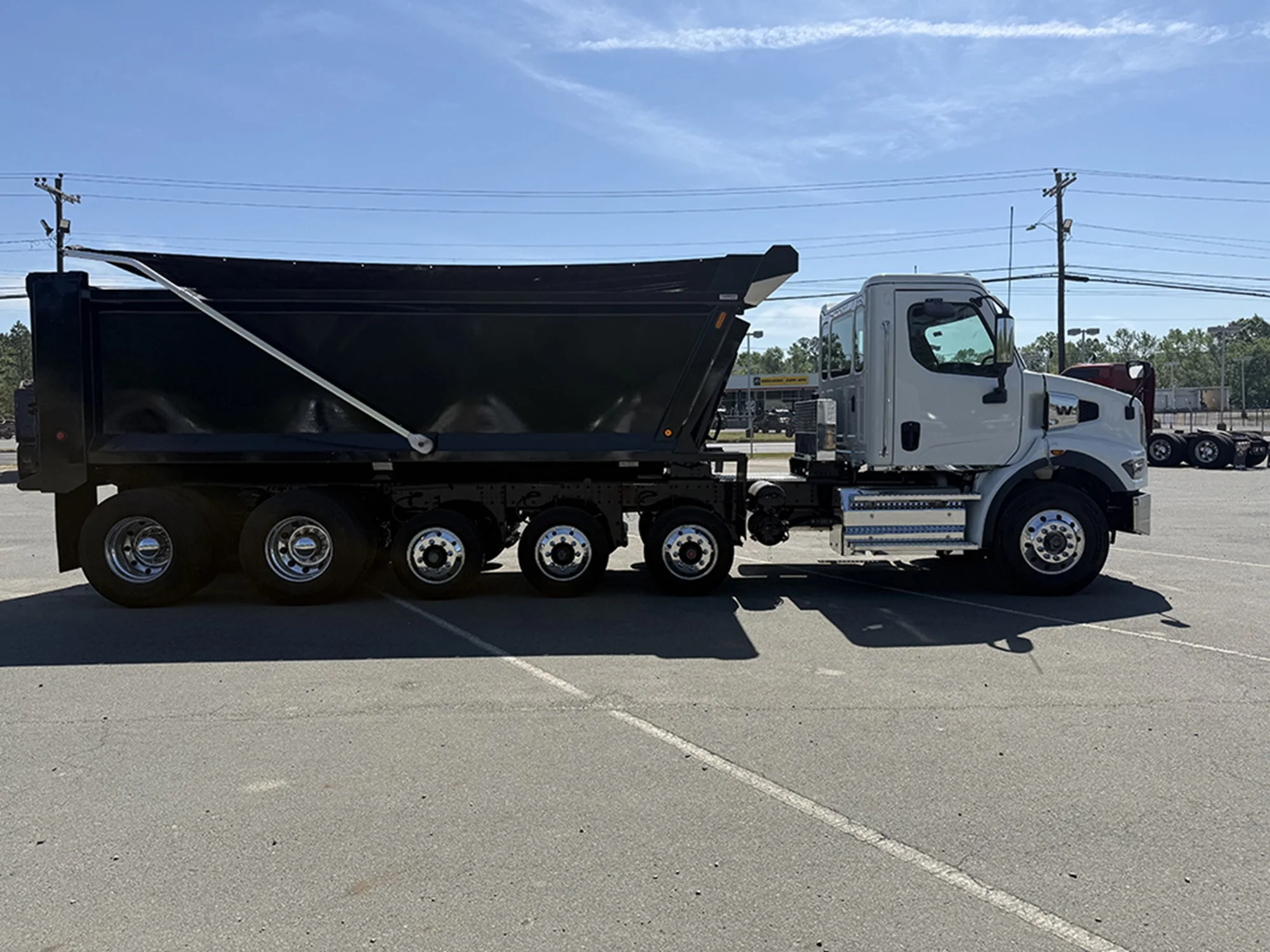 2025 Western Star 47X - image 3