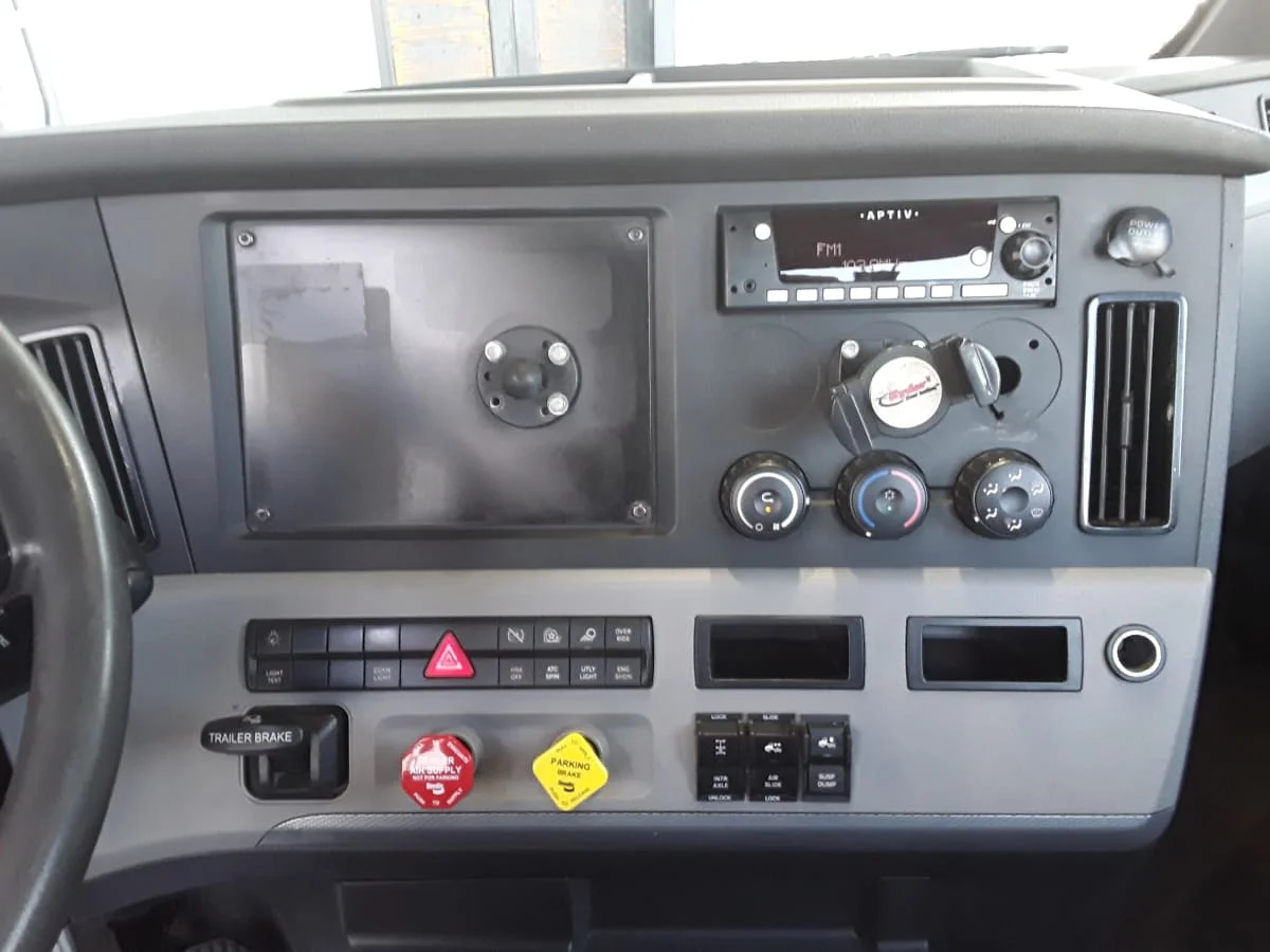 2019 Freightliner Cascadia in Hilliard, OH — photo 9
