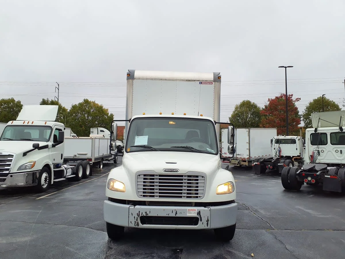 2019 Freightliner M2 106 in Atlanta, GA — photo 2