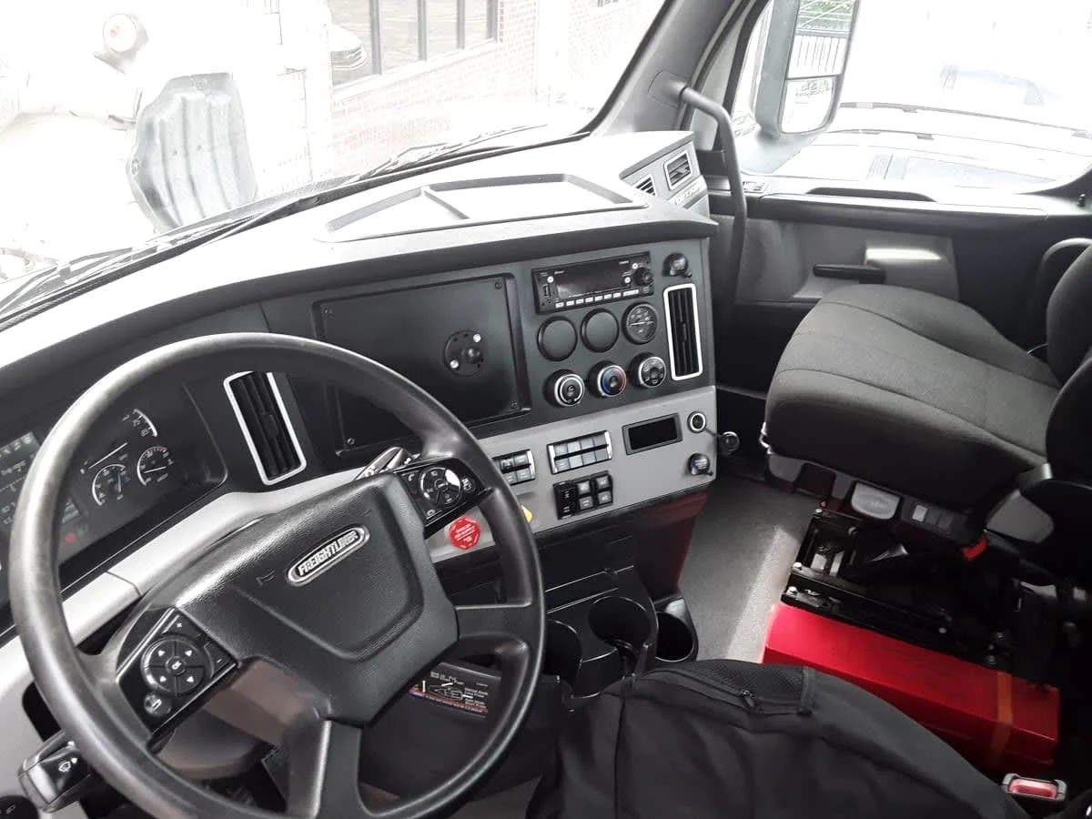 2023 Freightliner in Kansas City, MO — photo 7