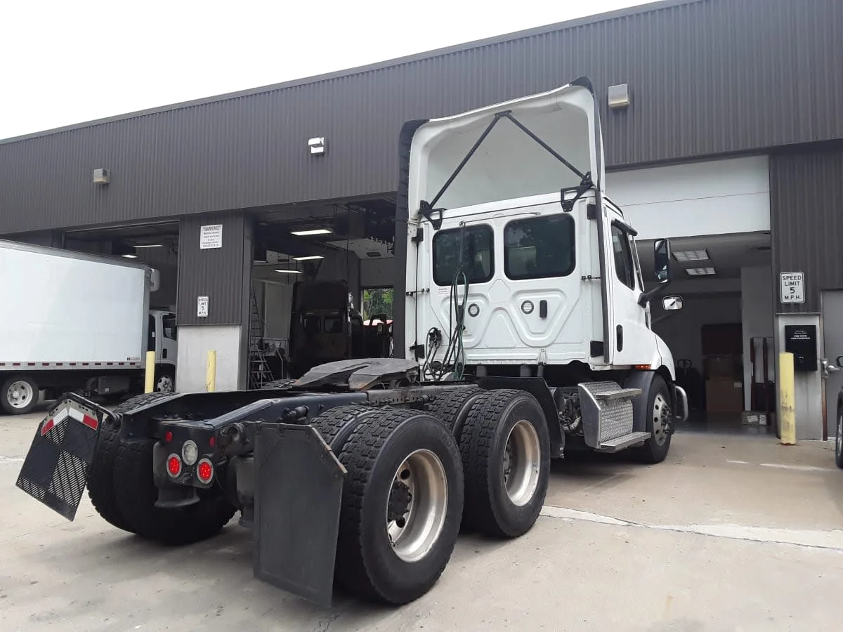 2023 Freightliner in Kansas City, MO — photo 4