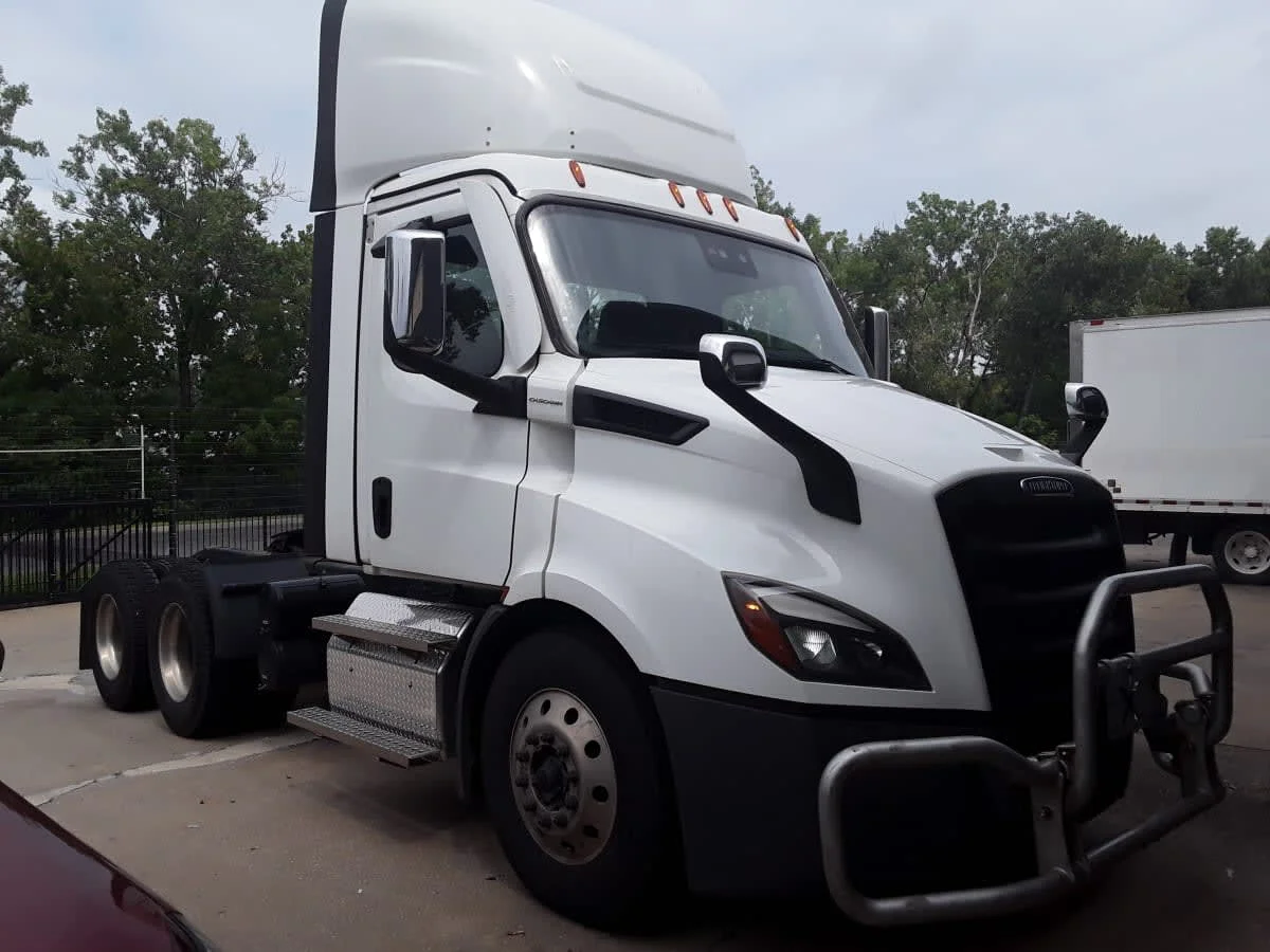 2023 Freightliner in Kansas City, MO — photo 3