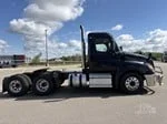 2021 Freightliner Cascadia in MN — photo 27