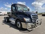 2021 Freightliner Cascadia in MN — photo 24