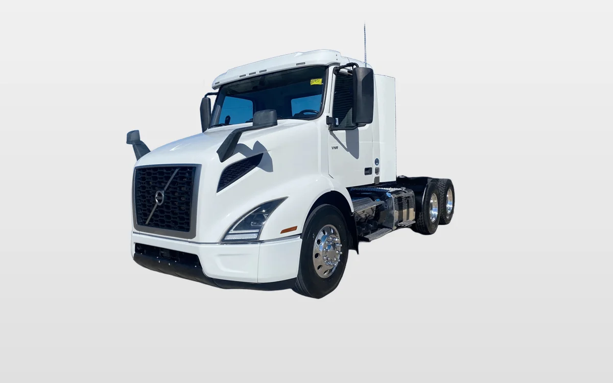 2019 Volvo - image 1