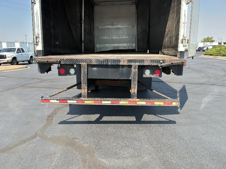 2020 Hino 268 in Aurora, CO — photo 9