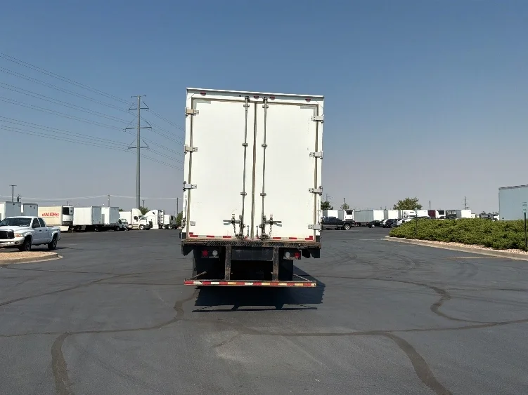 2020 Hino 268 in Aurora, CO — photo 7