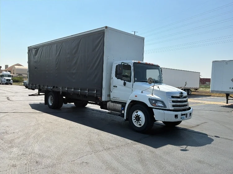 2020 Hino 268