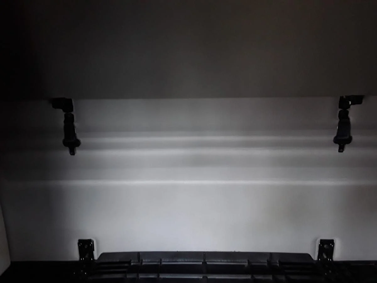 2020 Volvo VNR 640 - image 8