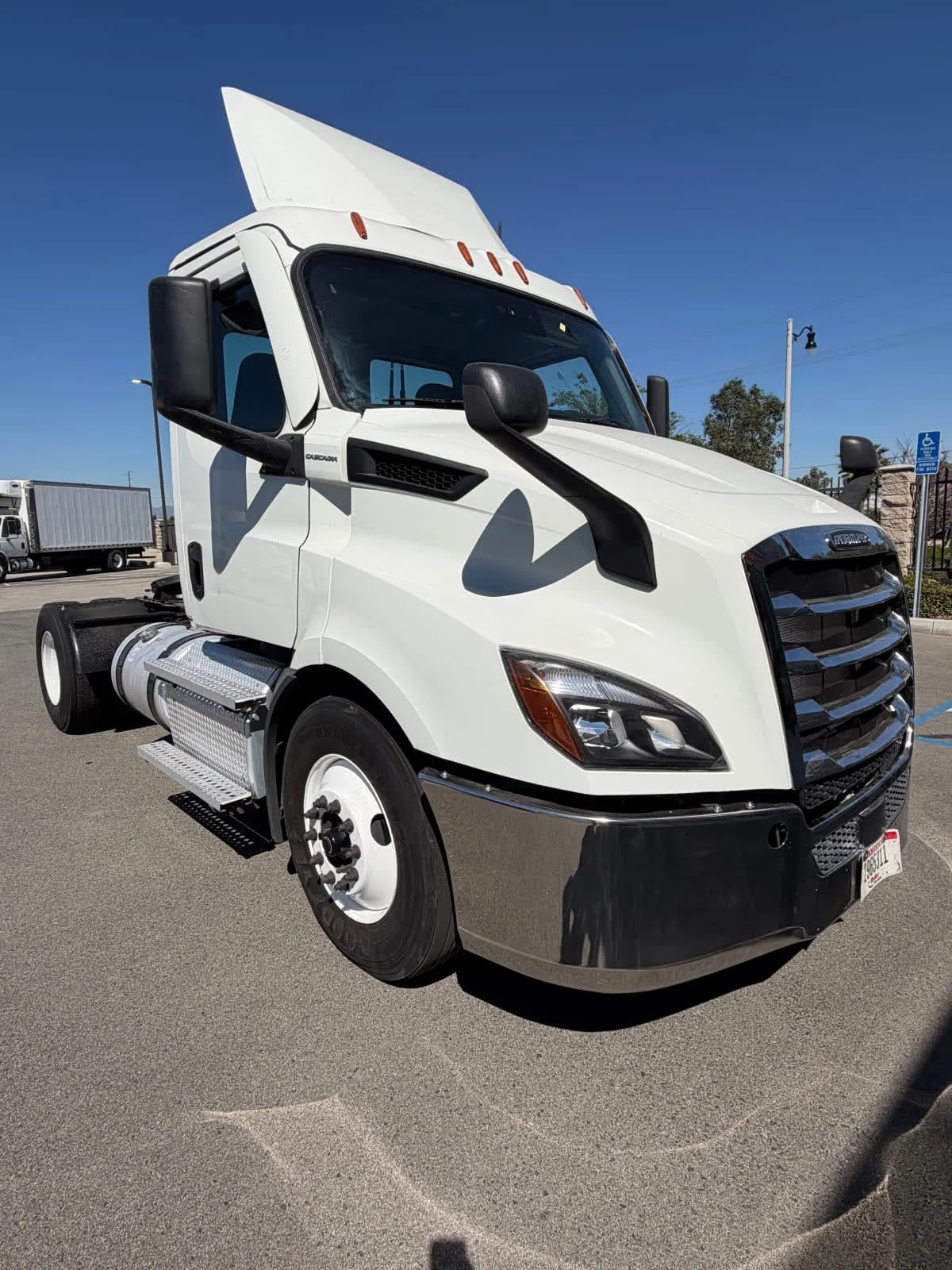 2020 Freightliner Cascadia in Fontana, CA