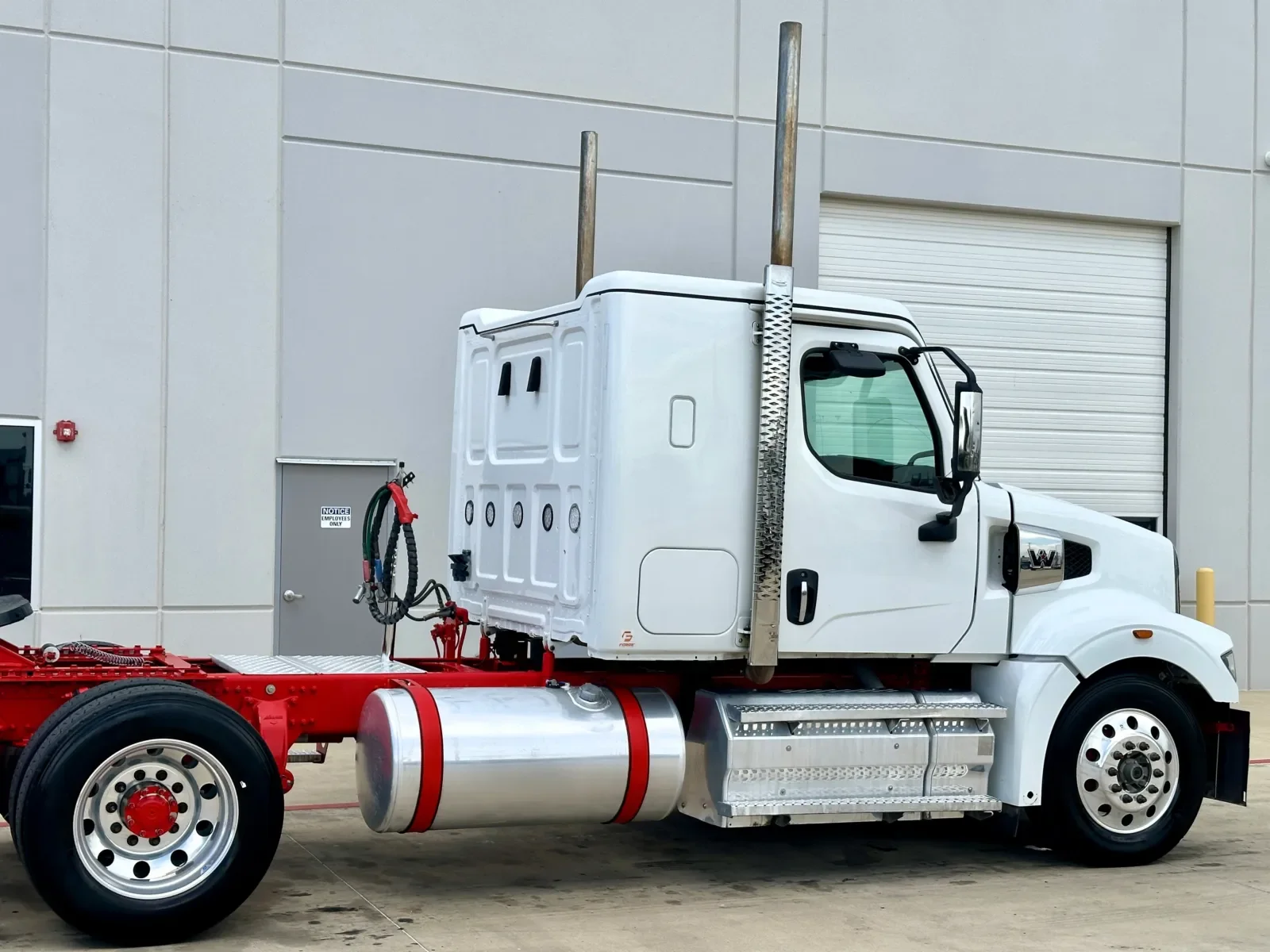 2024 Western Star 49X in Hutchins, TX — photo 7
