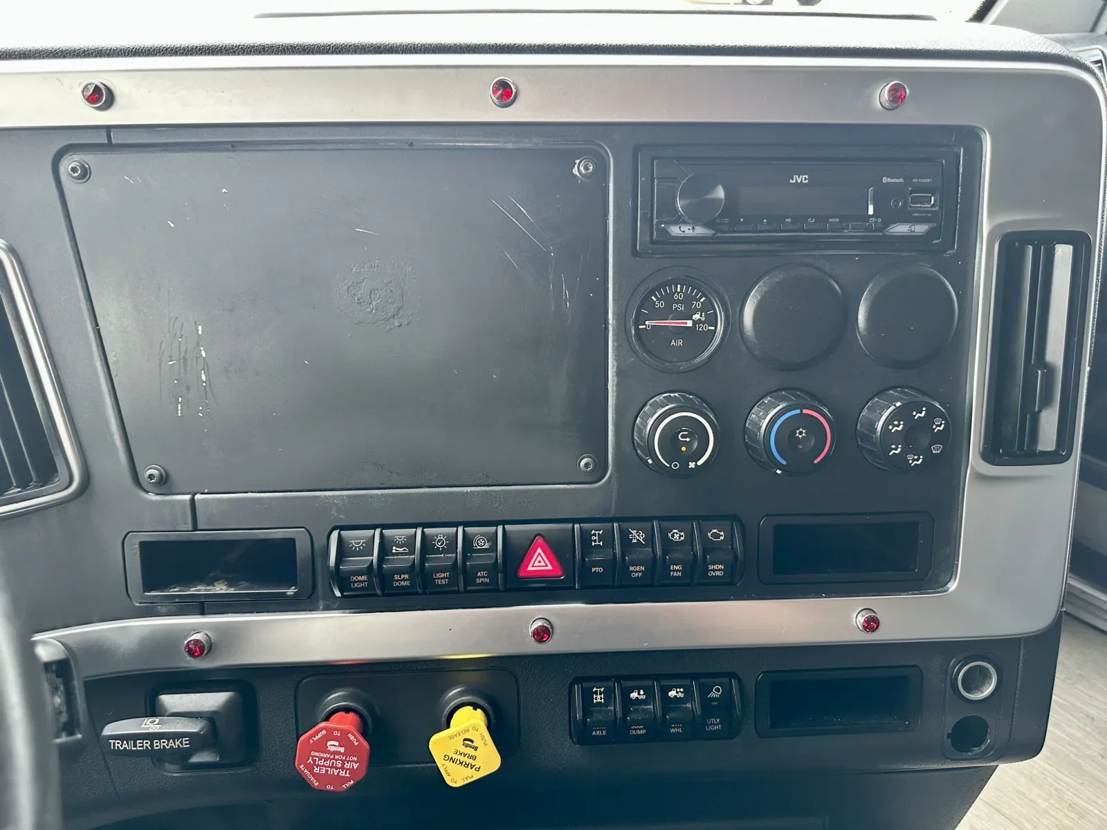 2024 Western Star 49X in Hutchins, TX — photo 18
