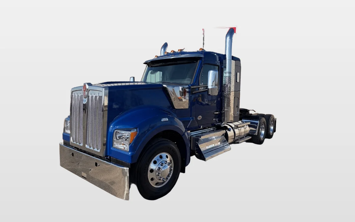 2027 Kenworth W990 - image 1
