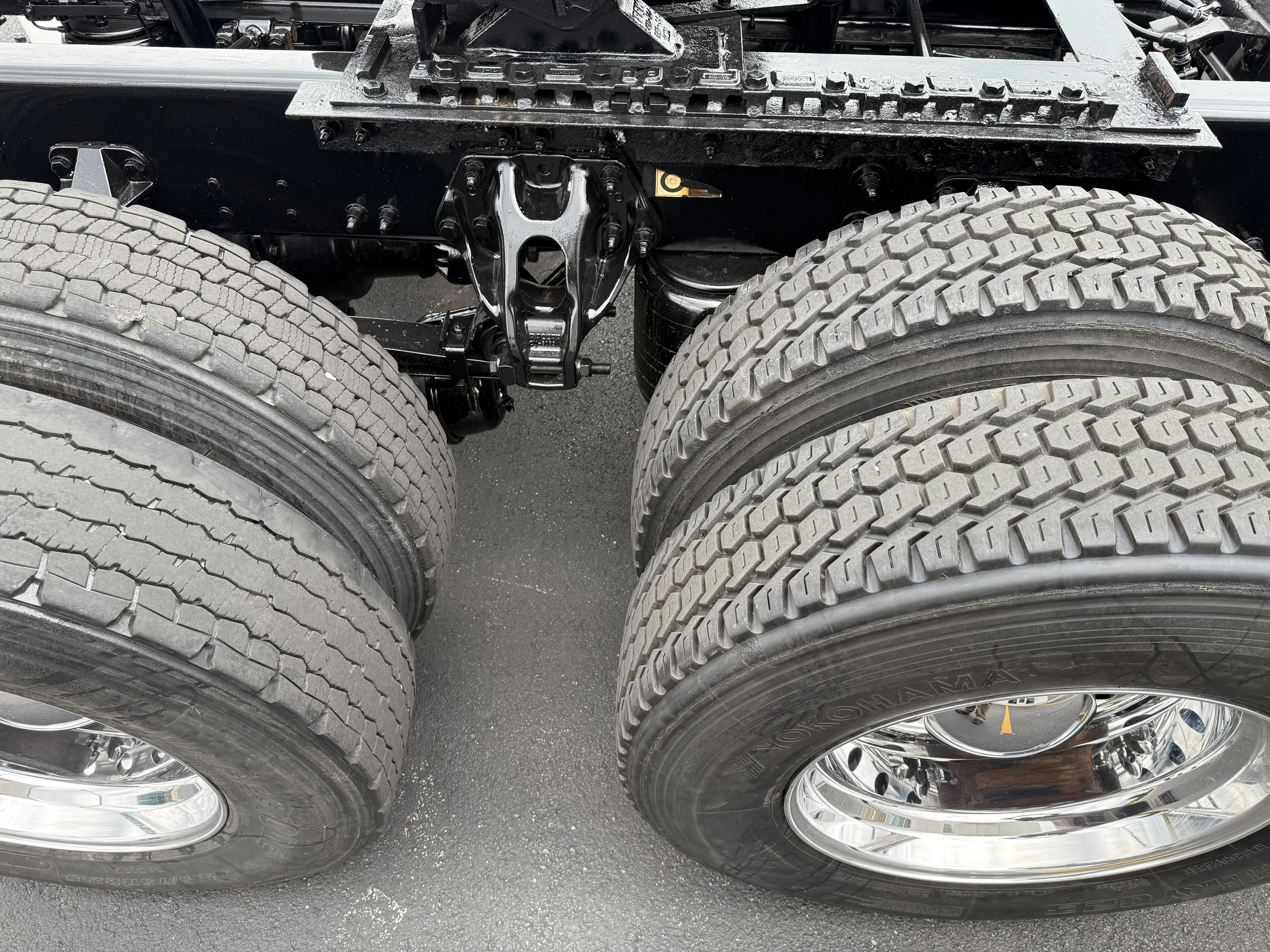 2021 Peterbilt 579 in Cincinnati, OH — photo 11
