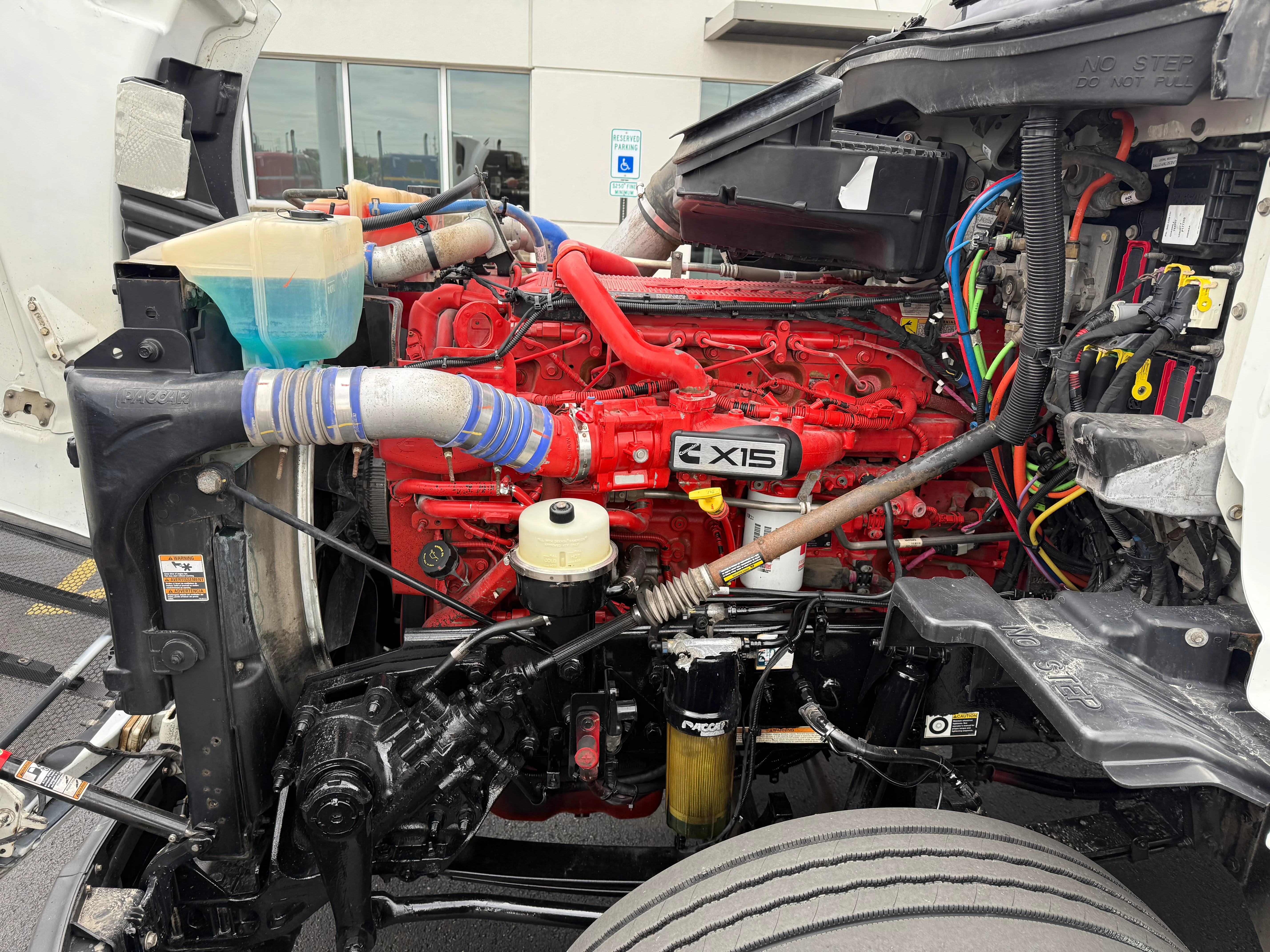 2021 Peterbilt 579 in Cincinnati, OH — photo 8
