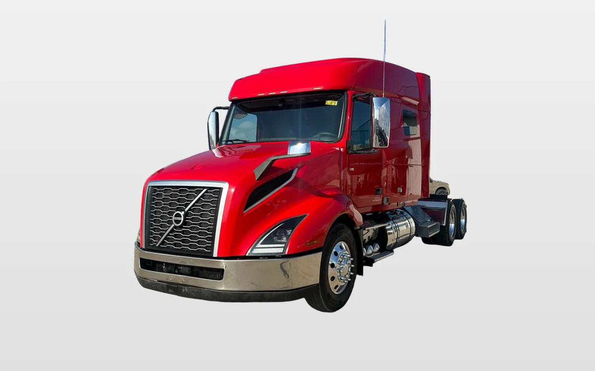 2021 Volvo - image 1