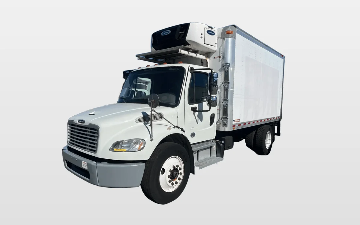 2018 Freightliner M2 106 - image 1