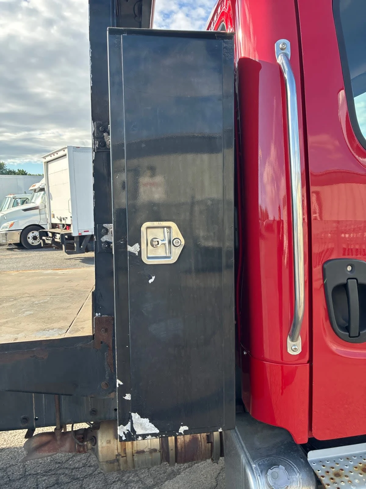 2018 Freightliner M2 106 in Syracuse, NY — photo 13
