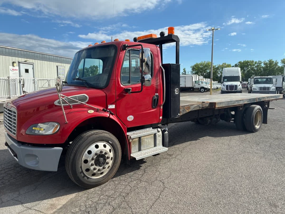 2018 Freightliner M2 106