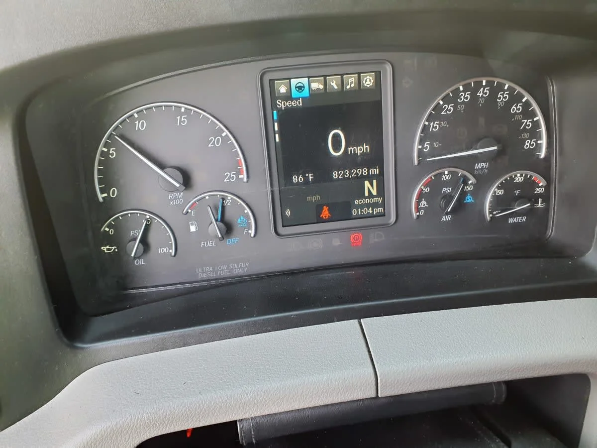 2022 Freightliner Cascadia in O'fallon, MO — photo 14