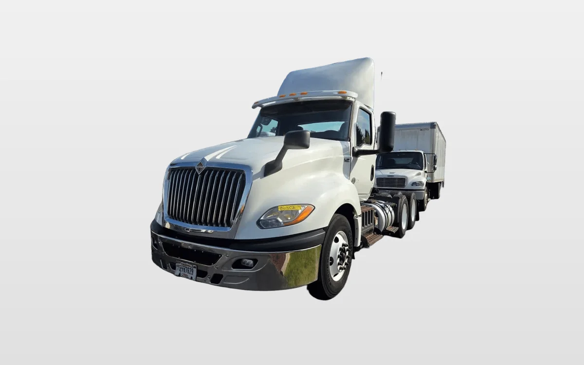 2019 International - image 1