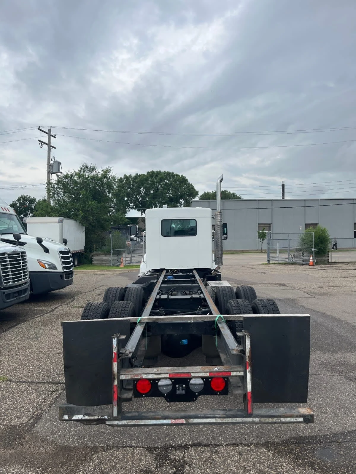 2021 Kenworth T370 in Altoona, IA — photo 5
