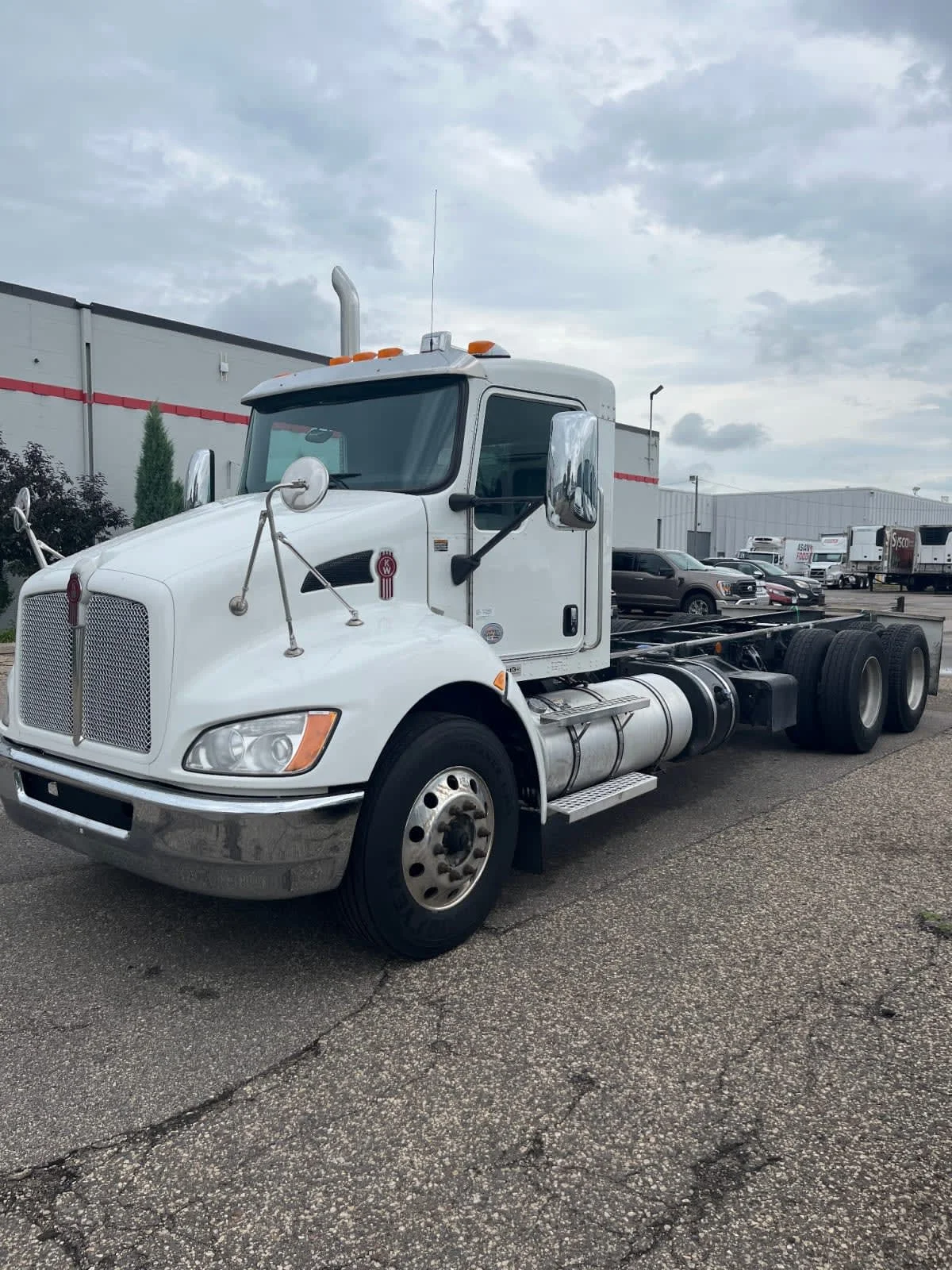 2021 Kenworth T370