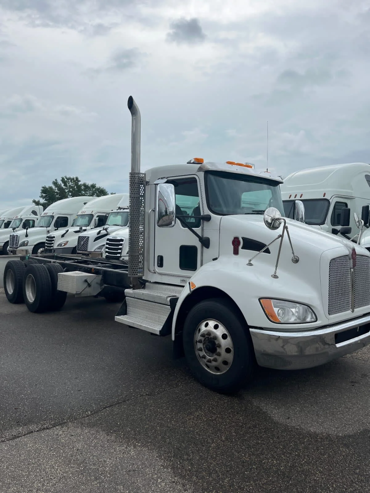 2021 Kenworth T370 in Altoona, IA — photo 3