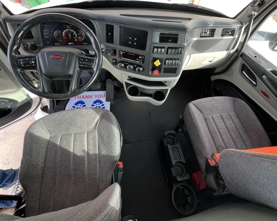 2022 Peterbilt 579 - image 12