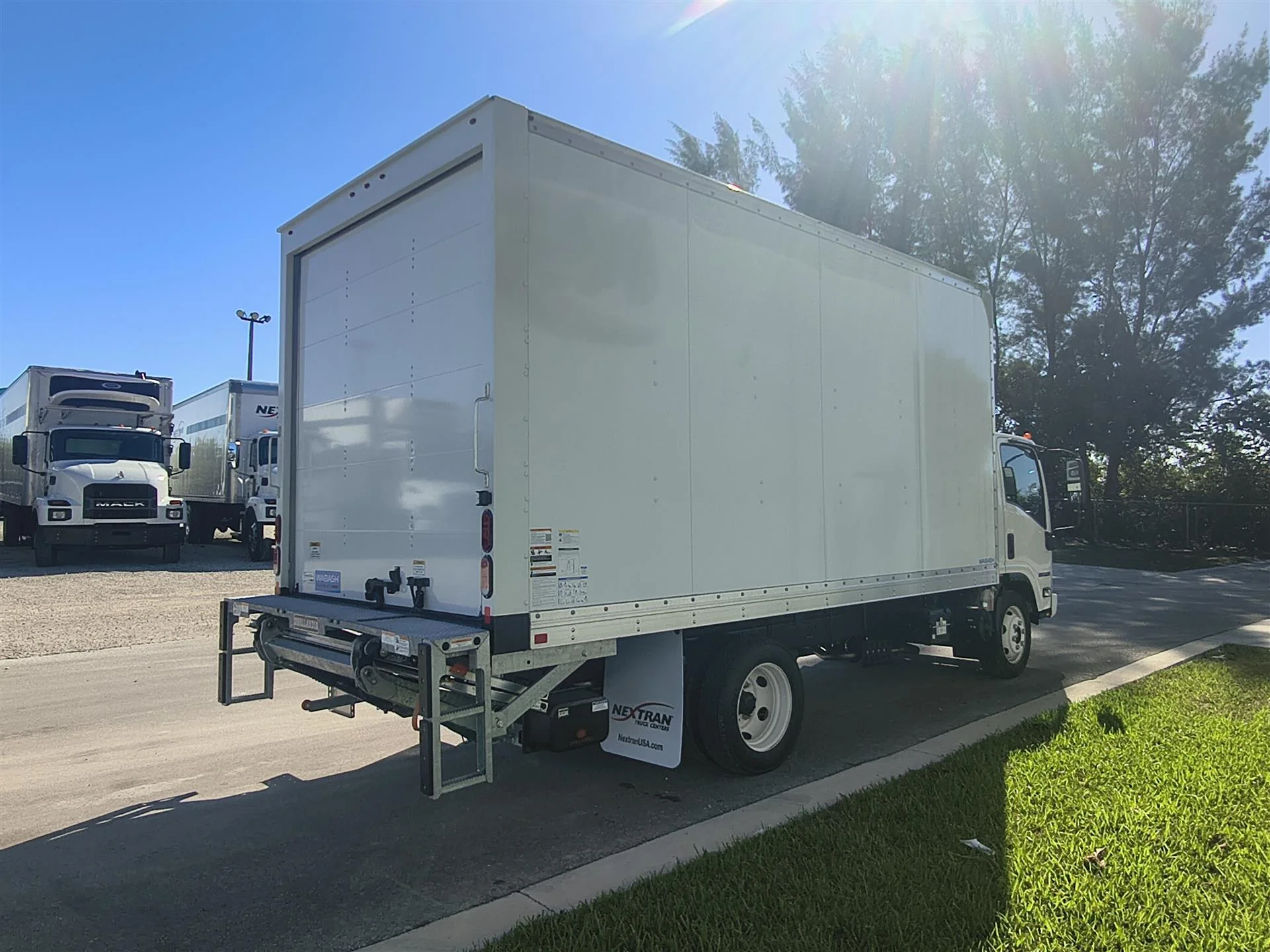 2025 Isuzu in Miami, FL — photo 4