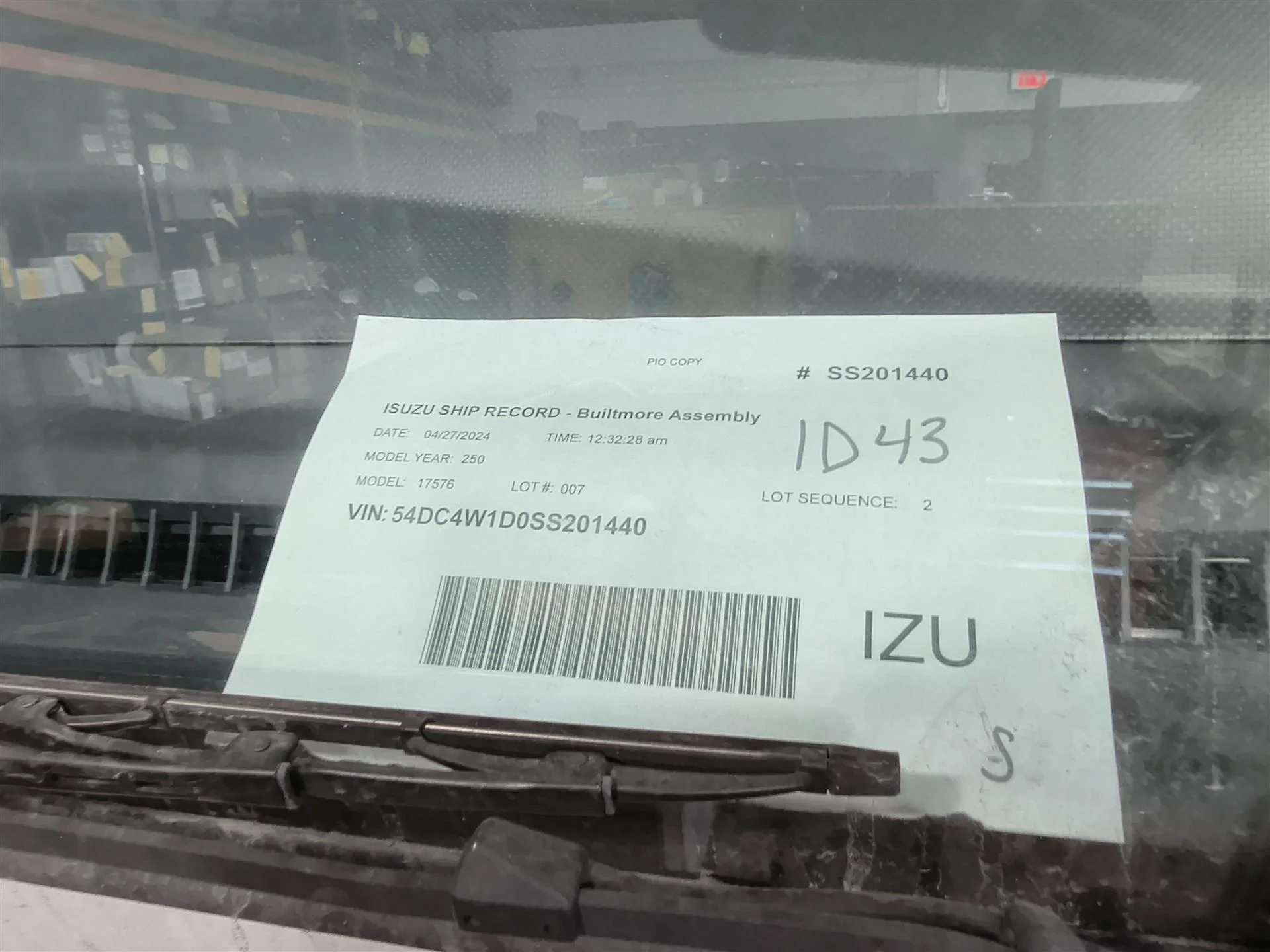 2025 Isuzu in Miami, FL — photo 11