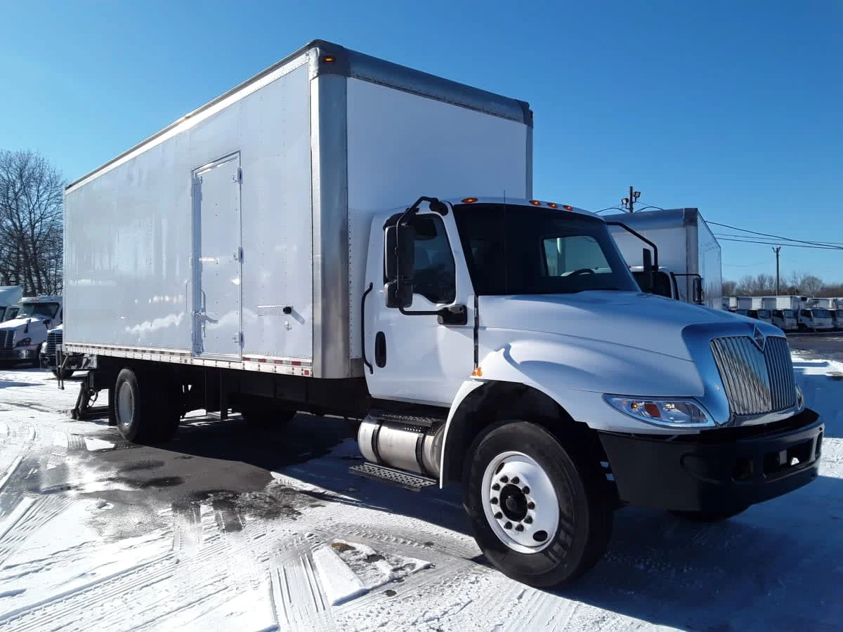 2020 International MV - image 3