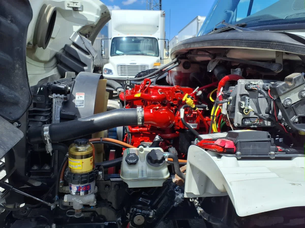 2020 Freightliner M2 106 - image 9